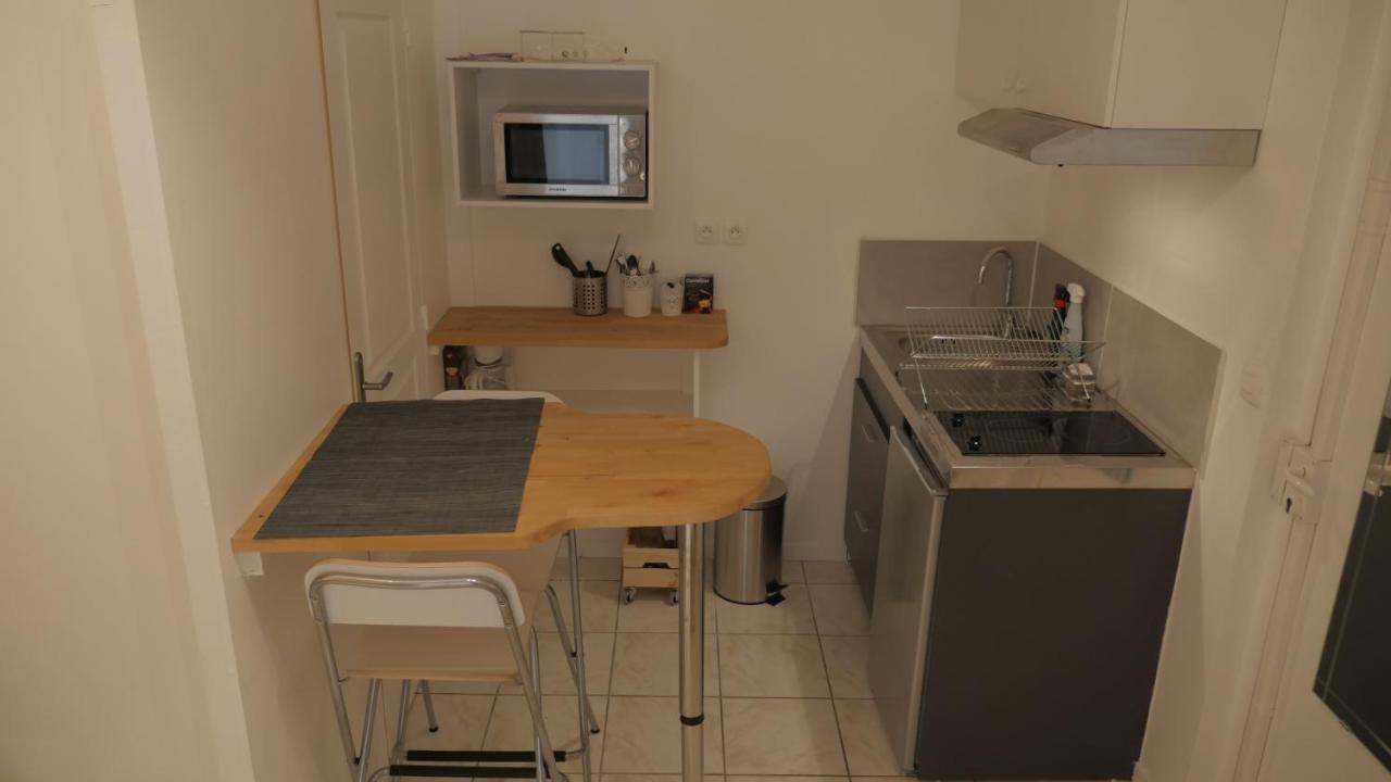 Petit Studio Gare Saint Roch Montpellier Apartment Exterior photo